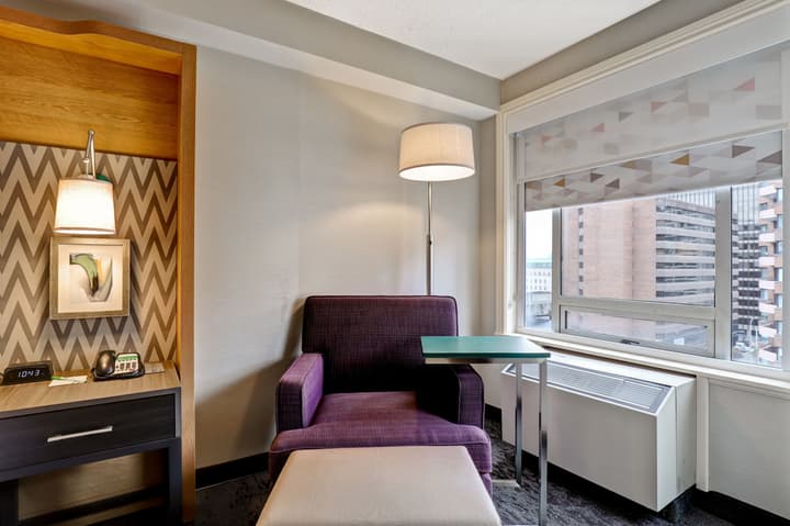 Holiday Inn Ottawa Dwtn - Parliament Hill by IHG