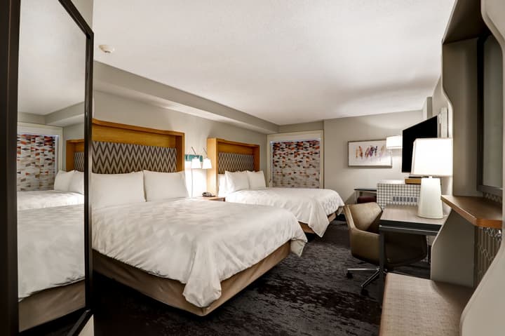 Holiday Inn Ottawa Dwtn - Parliament Hill by IHG