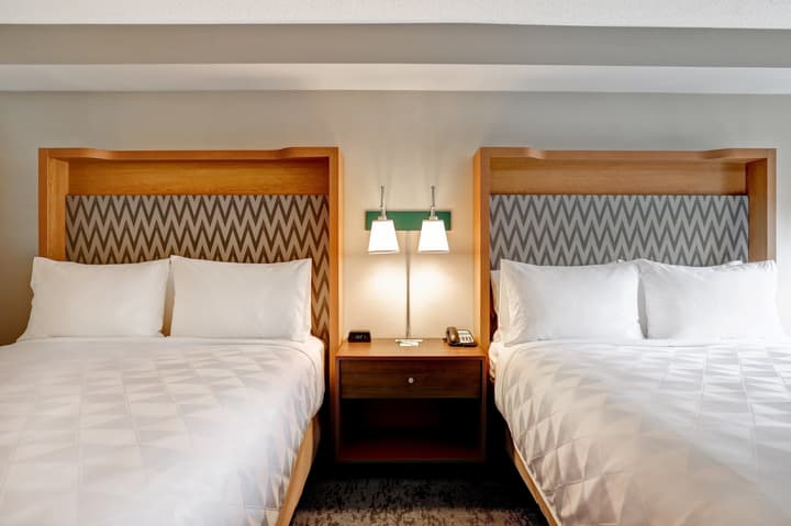 Holiday Inn Ottawa Dwtn - Parliament Hill by IHG