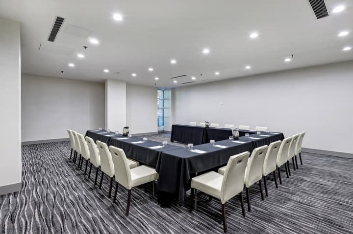 Holiday Inn Ottawa Dwtn - Parliament Hill by IHG