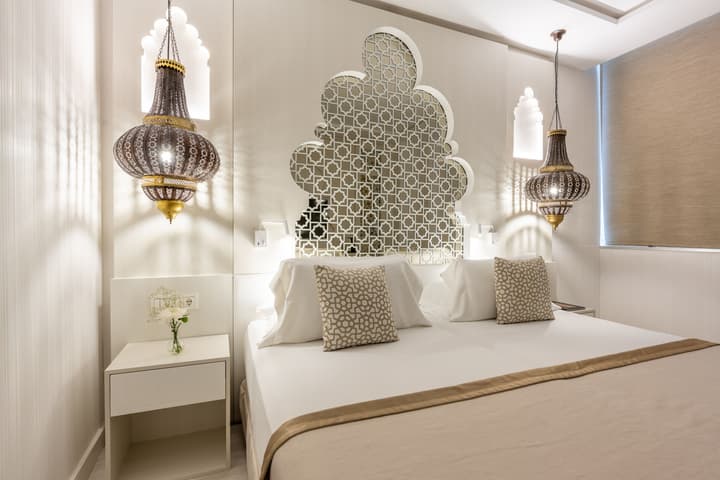 Saray Hotel