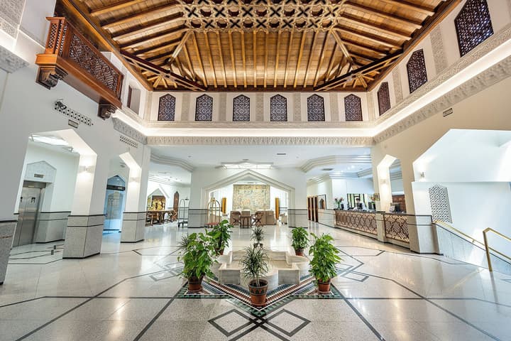 Saray Hotel