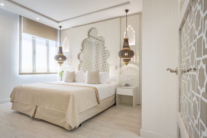 Saray Hotel