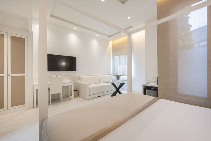 Saray Hotel