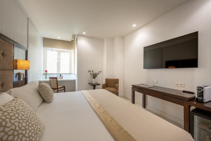 Saray Hotel