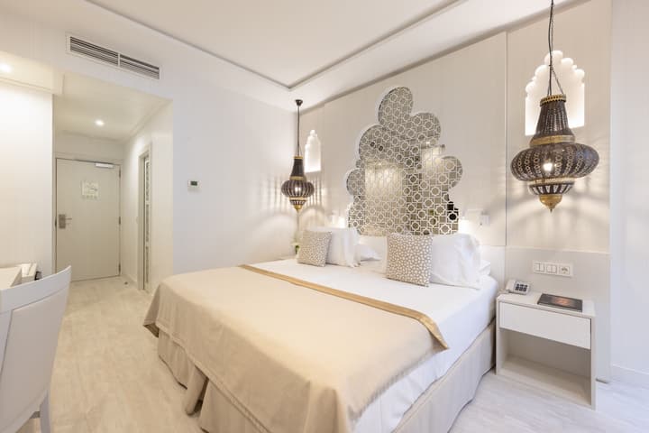 Saray Hotel