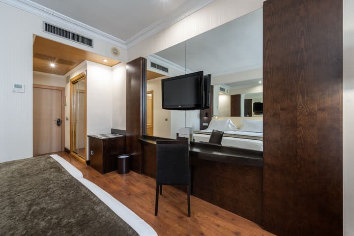 Saray Hotel