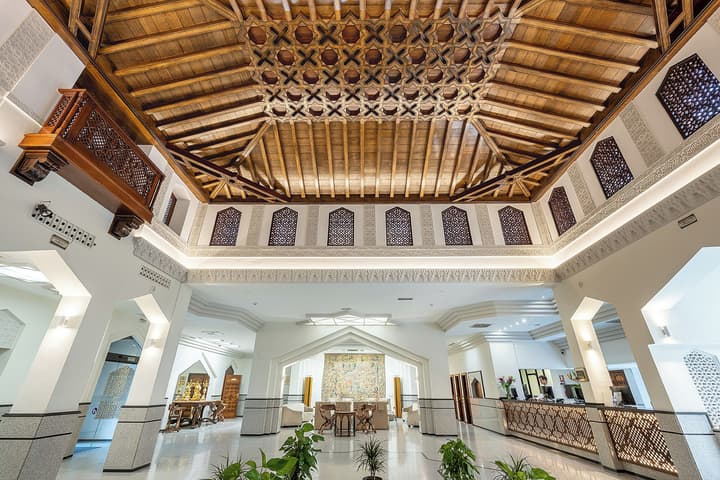 Saray Hotel