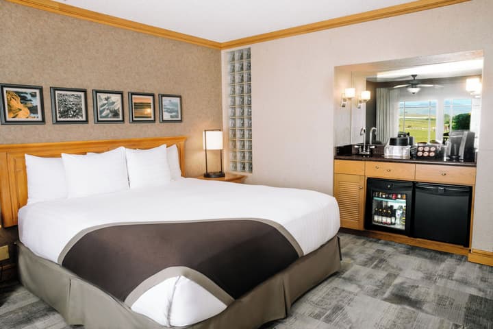 Cavalier Oceanfront Resort