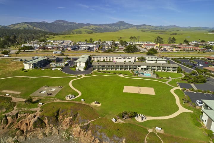 Cavalier Oceanfront Resort