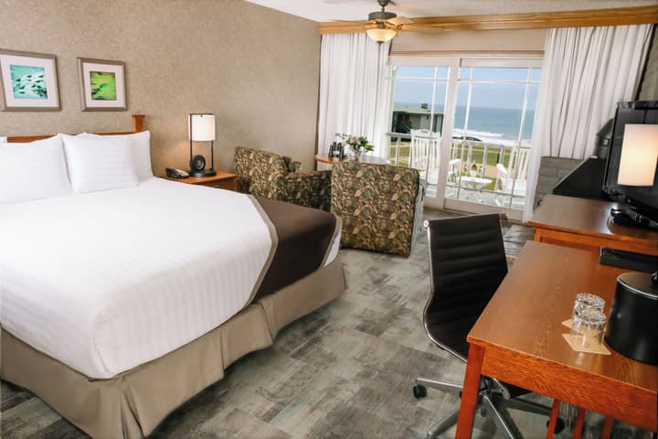 Cavalier Oceanfront Resort