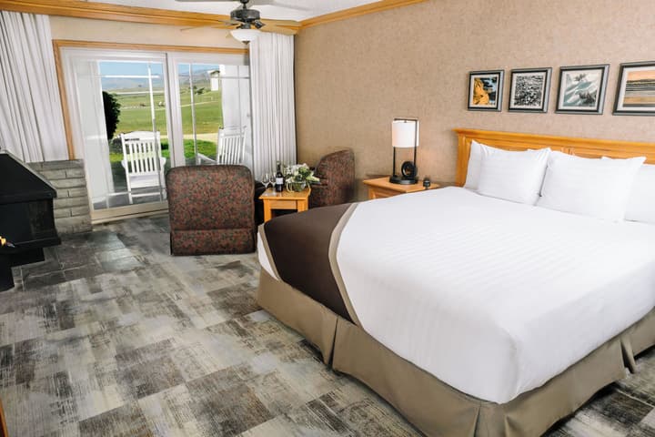 Cavalier Oceanfront Resort