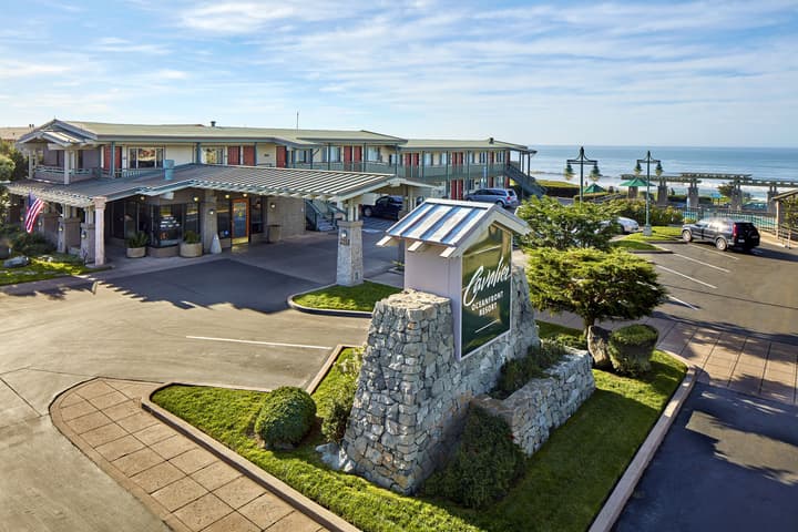 Cavalier Oceanfront Resort
