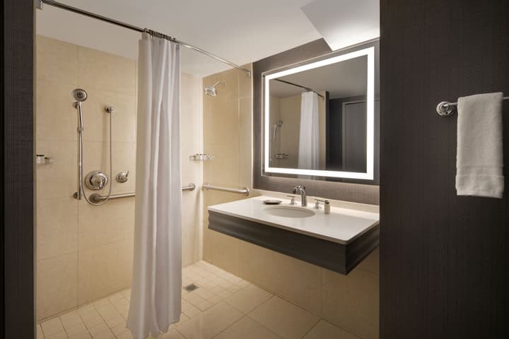 Sheraton Philadelphia Downtown