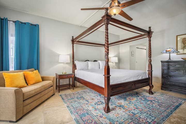 Royal Sea Cliff Kona by OUTRIGGER