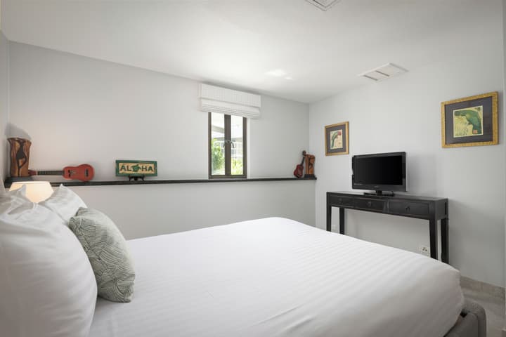 Royal Sea Cliff Kona by OUTRIGGER