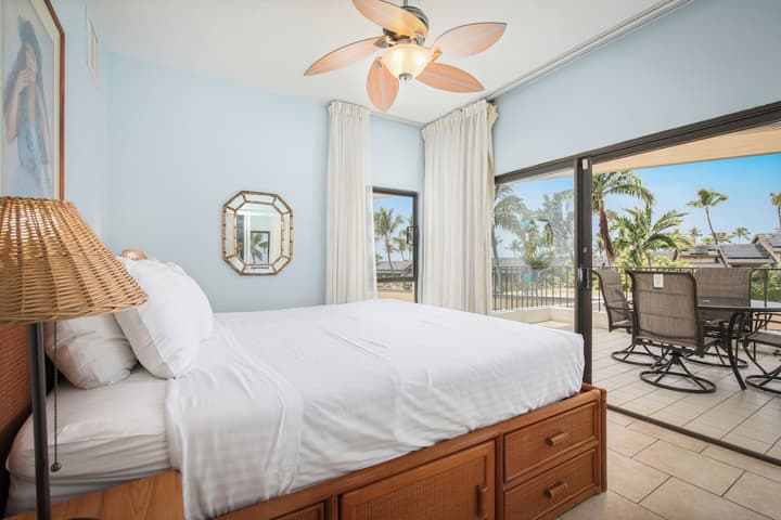 Royal Sea Cliff Kona by OUTRIGGER