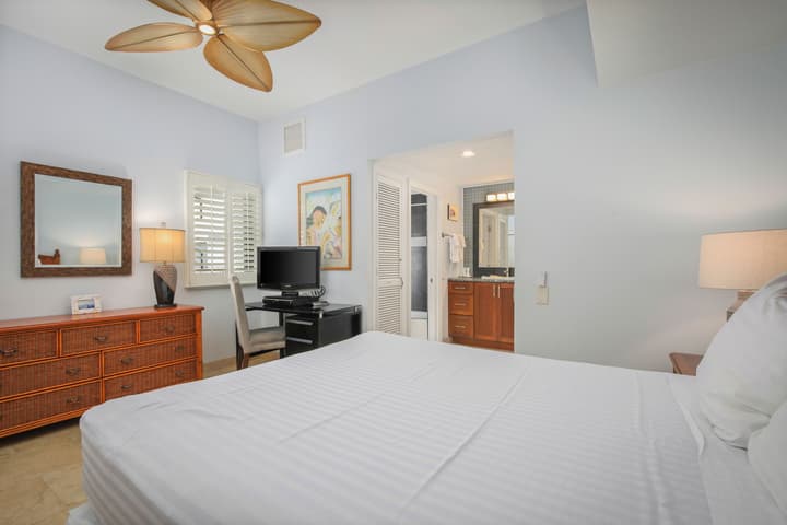 Royal Sea Cliff Kona by OUTRIGGER