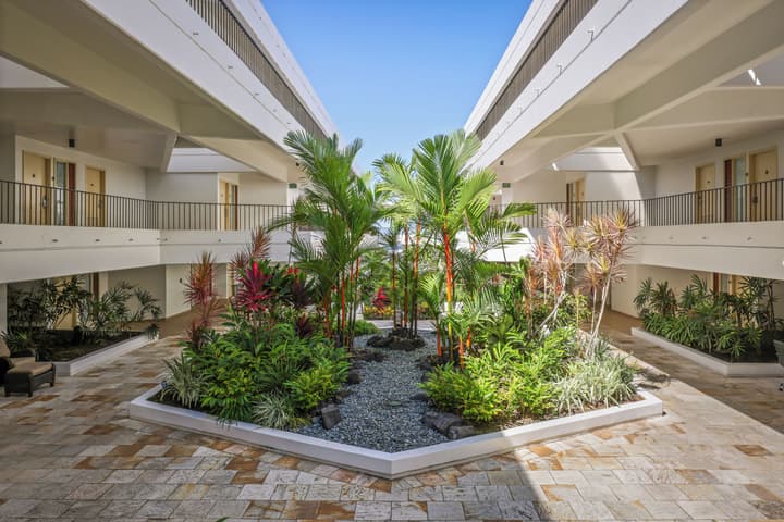 Royal Sea Cliff Kona by OUTRIGGER