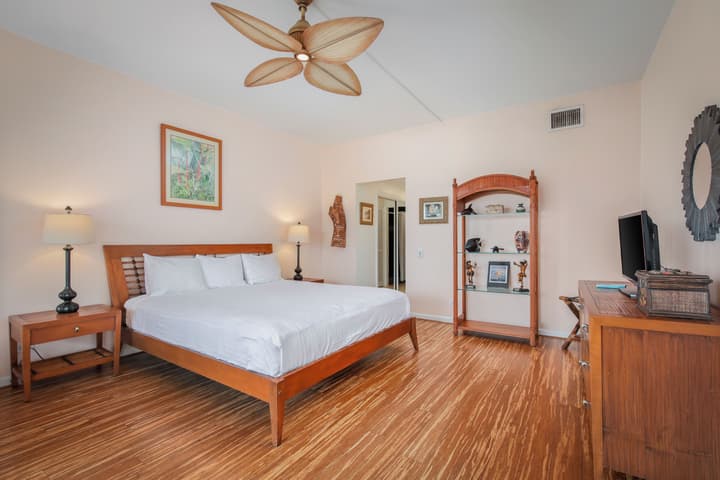 Royal Sea Cliff Kona by OUTRIGGER