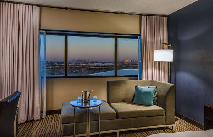 DoubleTree by Hilton Hotel Newark Airport