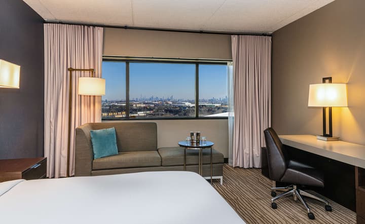 DoubleTree by Hilton Hotel Newark Airport