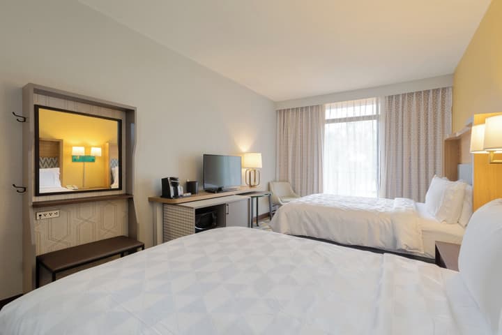 Holiday Inn & Suites Orlando SW - Celebration Area by IHG