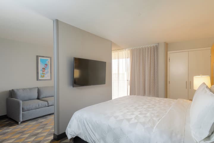 Holiday Inn & Suites Orlando SW - Celebration Area by IHG