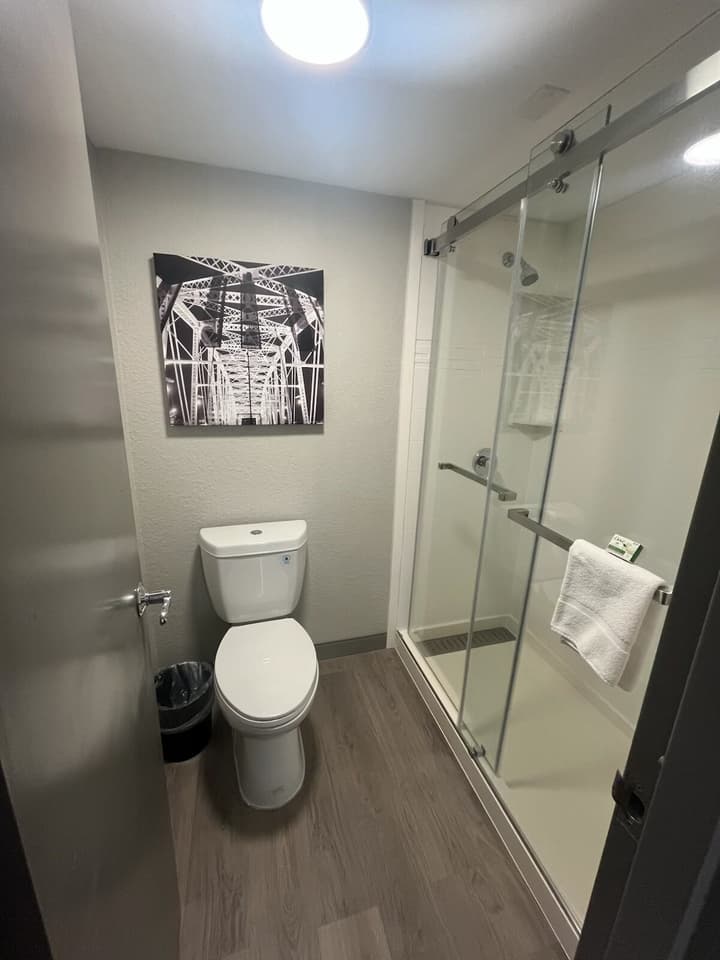 La Quinta Inn & Suites by Wyndham Nashville Airport/Opryland