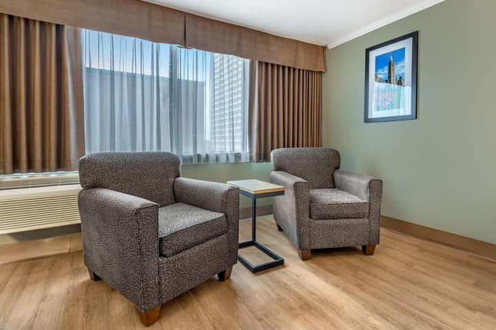 Best Western Plus Ottawa City Centre