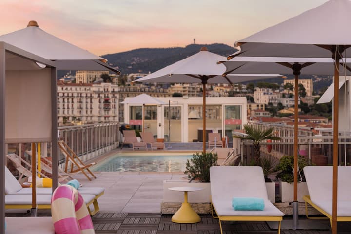 Nice Centre Hotel