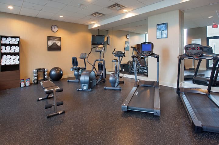 Holiday Inn Vancouver Centre by IHG