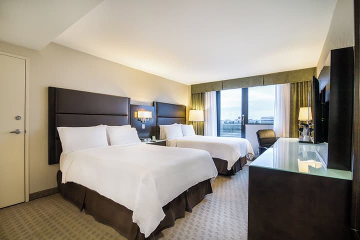 Holiday Inn Vancouver Centre by IHG