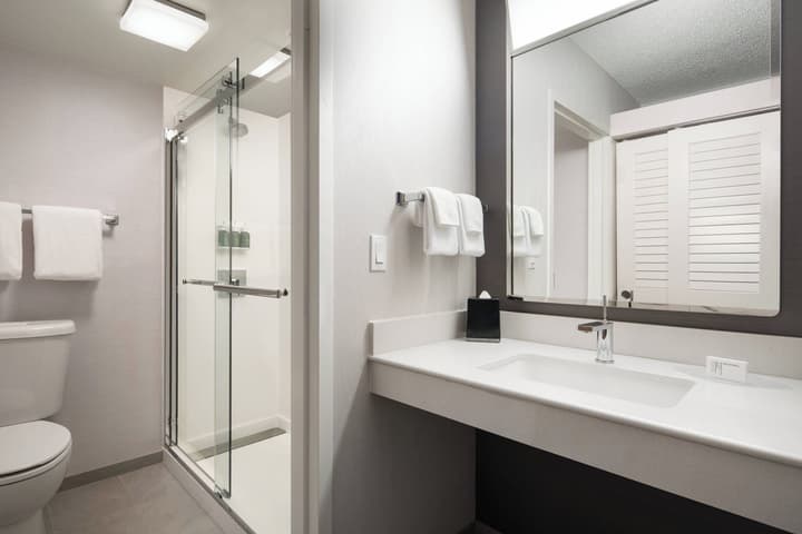 Courtyard By Marriott Palm Springs
