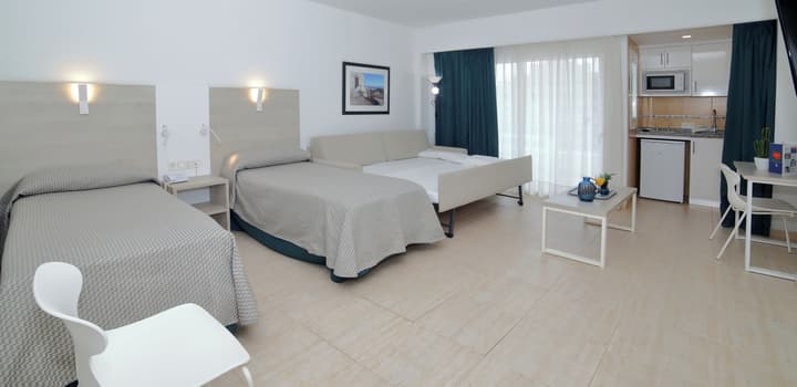 Aparthotel PYR Fuengirola
