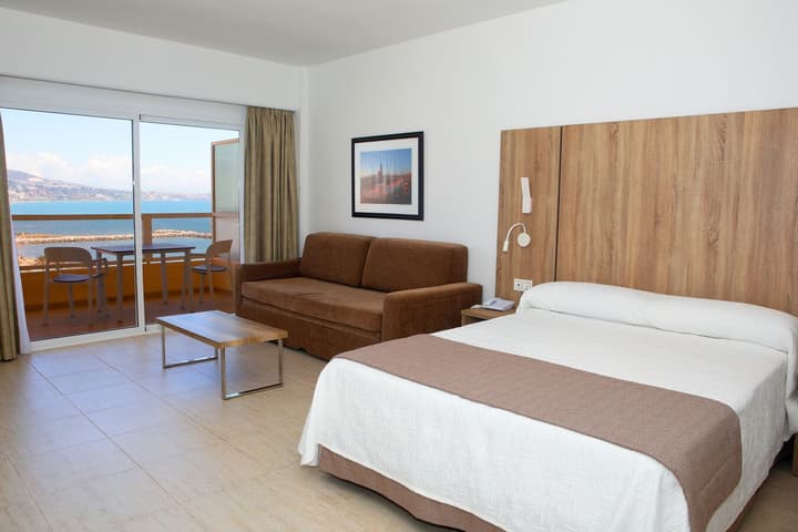 Aparthotel PYR Fuengirola