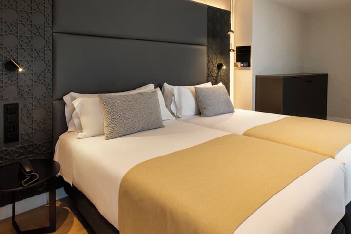 Catalonia Giralda Hotel