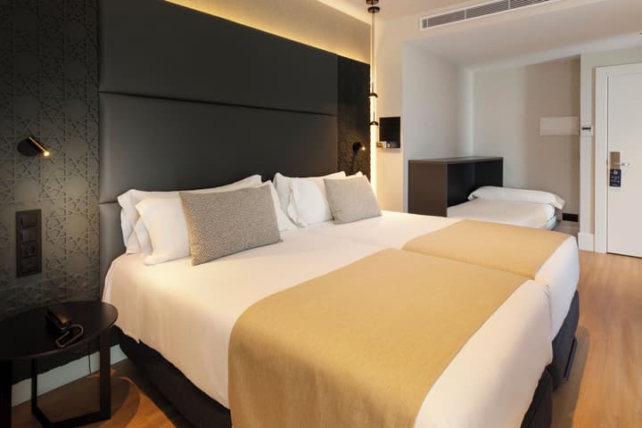 Catalonia Giralda Hotel
