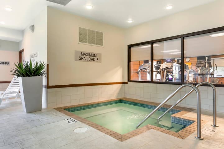Comfort Inn & Suites Green Bay Stadium Area