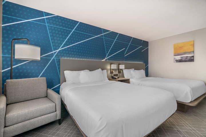 Comfort Inn & Suites Green Bay Stadium Area