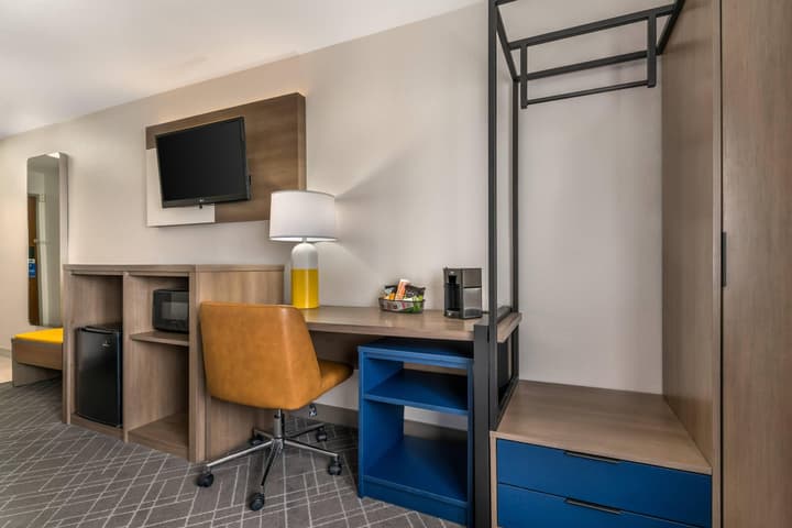 Comfort Inn & Suites Green Bay Stadium Area