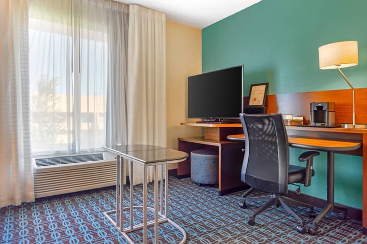 Comfort Inn & Suites Green Bay Stadium Area