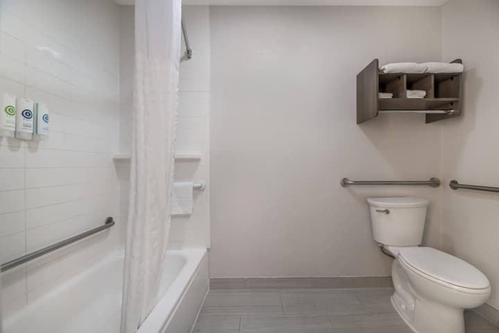 Comfort Inn & Suites Green Bay Stadium Area