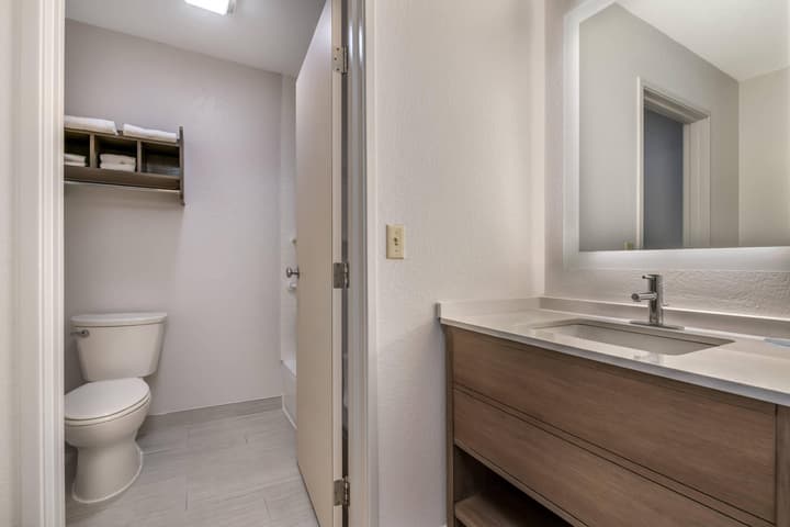 Comfort Inn & Suites Green Bay Stadium Area
