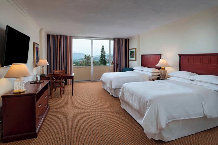 Sheraton Presidente San Salvador Hotel
