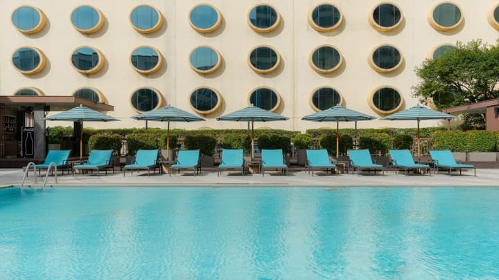 Holiday Inn Bangkok Silom by IHG
