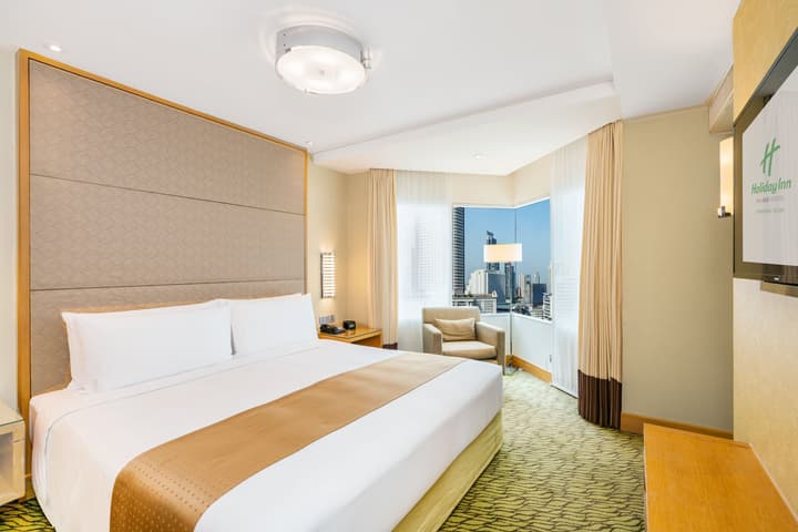 Holiday Inn Bangkok Silom by IHG