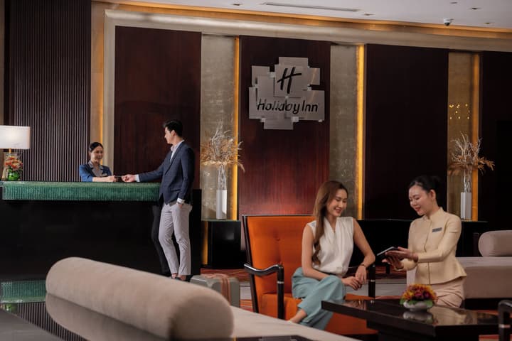 Holiday Inn Bangkok Silom by IHG