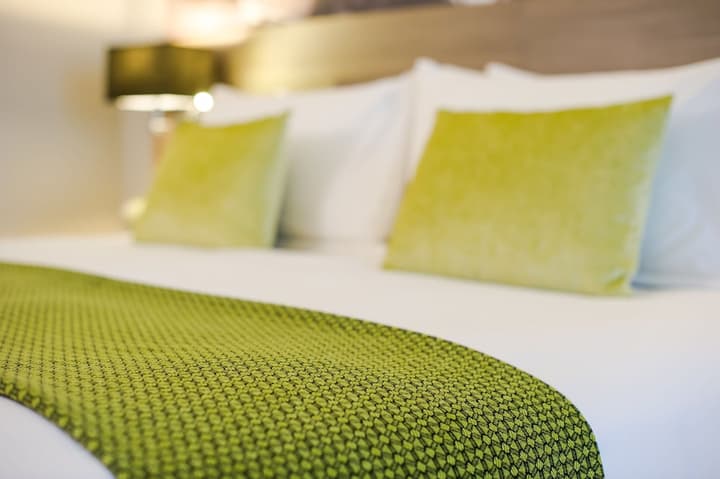 Holiday Inn Bangkok Silom, an IHG Hotel