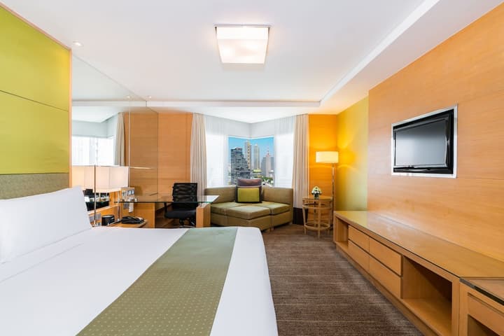 Holiday Inn Bangkok Silom, an IHG Hotel
